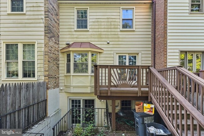 Building Photo - 7724 Bristol Square Ct