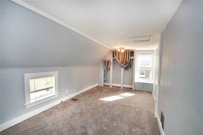 Building Photo - 144 Parce Ave