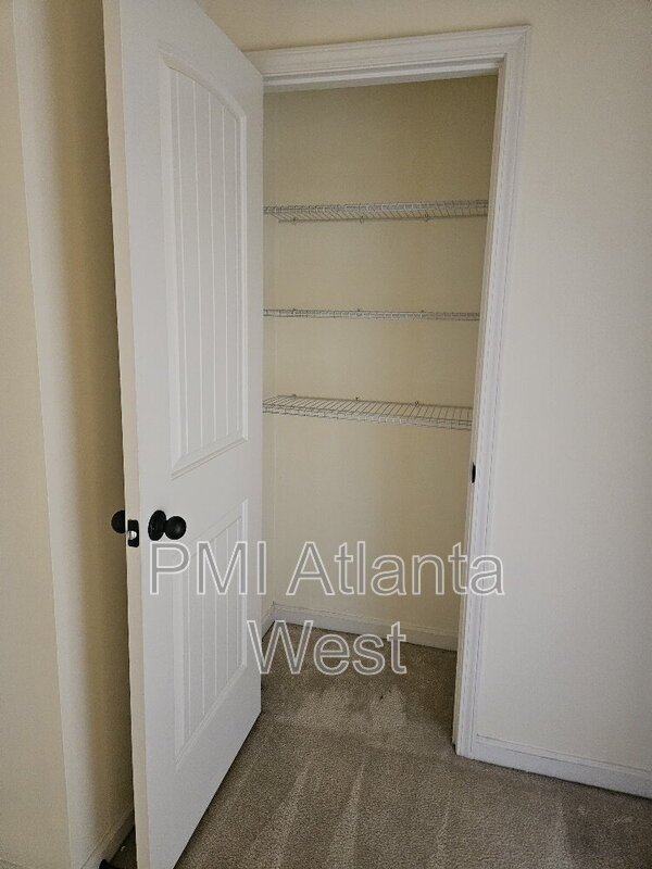 Building Photo - 2826 Austin Commons Dr