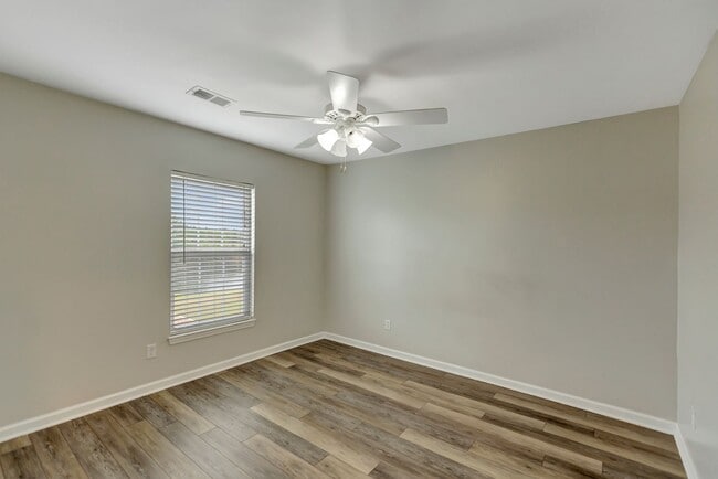 Building Photo - Spacious Cane Bay Home with Pond Views!