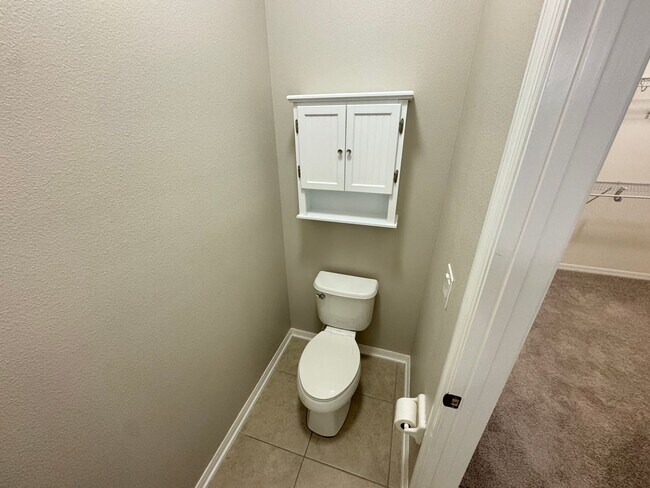 Building Photo - $300 off of a month of rent!! Experience the Epitome of Lakeside Luxury Living — For Rent in Narc...