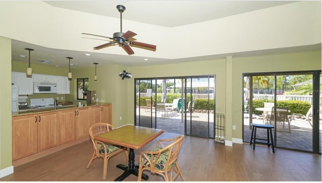 Building Photo - 5251 Heron Way