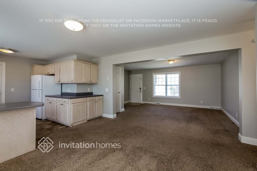 Building Photo - 5217 Milhaven Ln