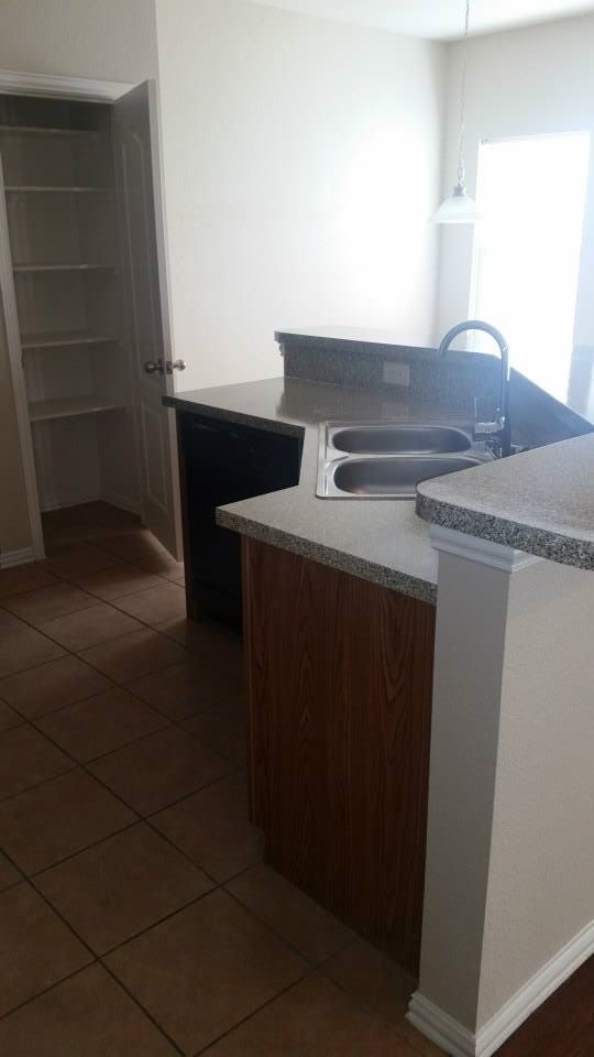 Building Photo - 318 Stockade Ln