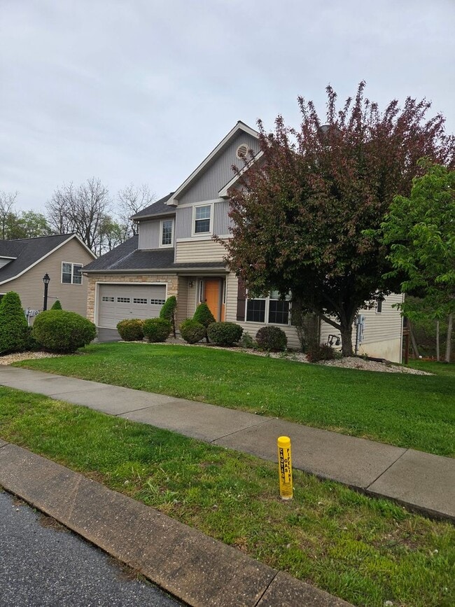 Building Photo - 110 Smith Rd