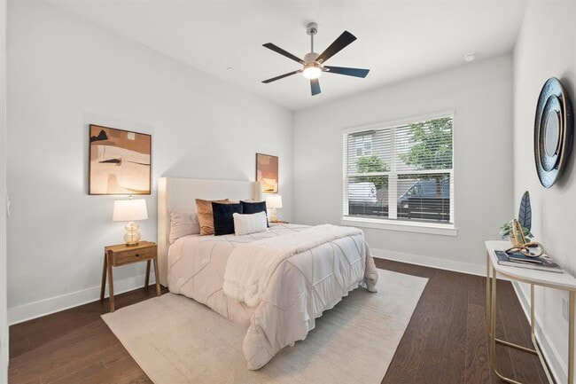 Building Photo - 4410 Grotto Dr