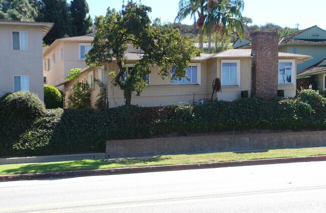 Building Photo - 1566 N Verdugo Rd