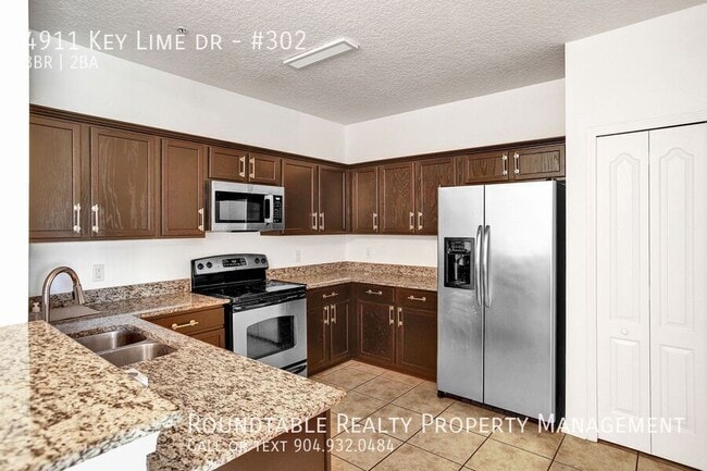 Building Photo - 4911 Key Lime Dr