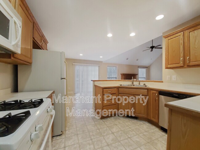 Building Photo - 11 Tupelo Ct