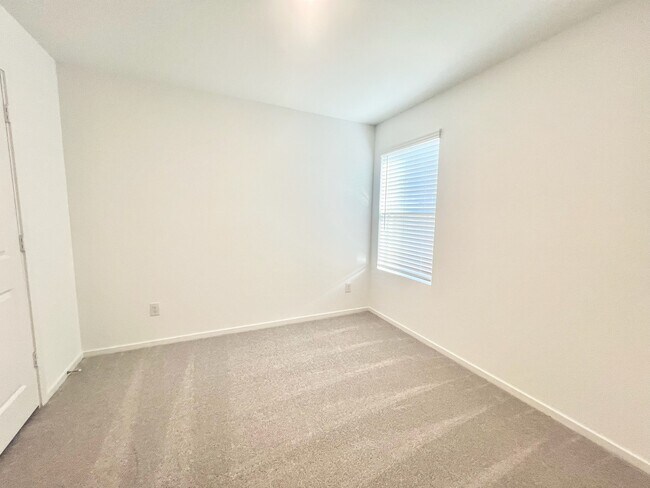 Building Photo - 31508 Casamari Dr