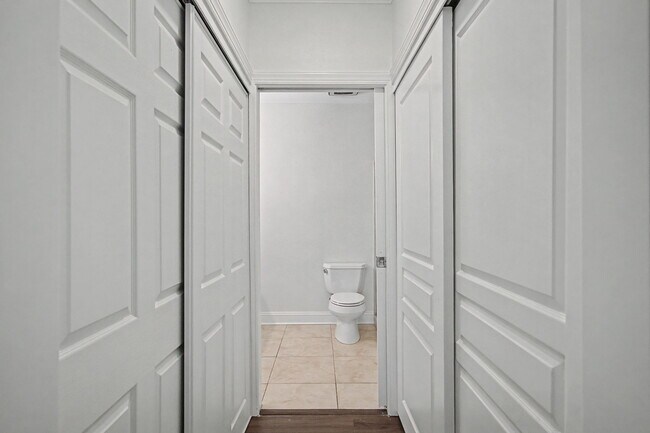 Building Photo - 159 Brooks St SE