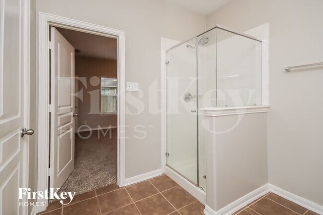 Building Photo - 135 Mustang Stampede Dr