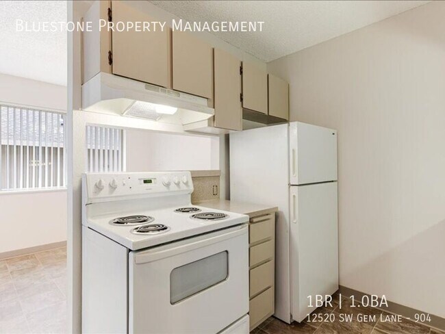 Building Photo - 12520 SW Gem Ln