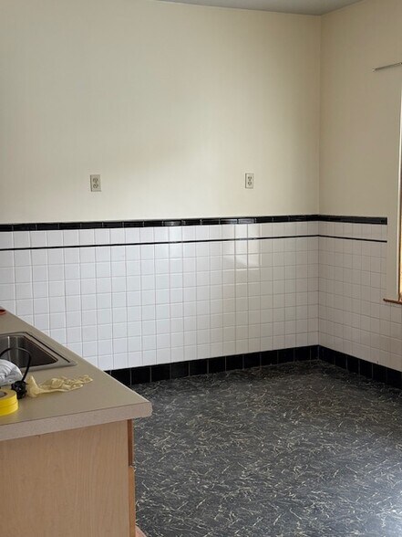 Building Photo - 192 Webster Ave