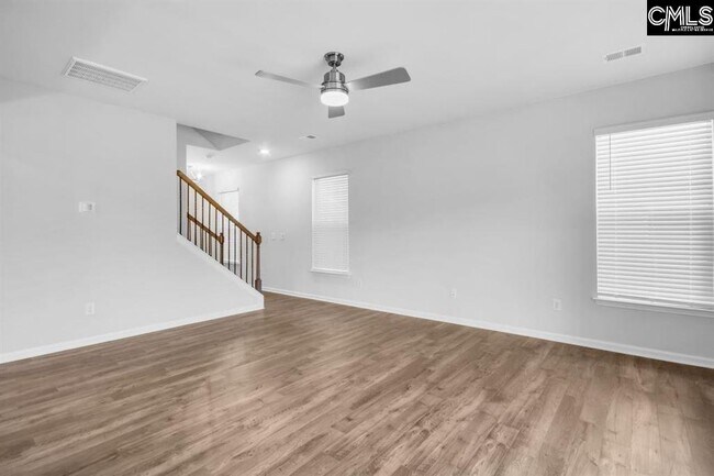 Building Photo - 917 Woodcreek Farms Rd