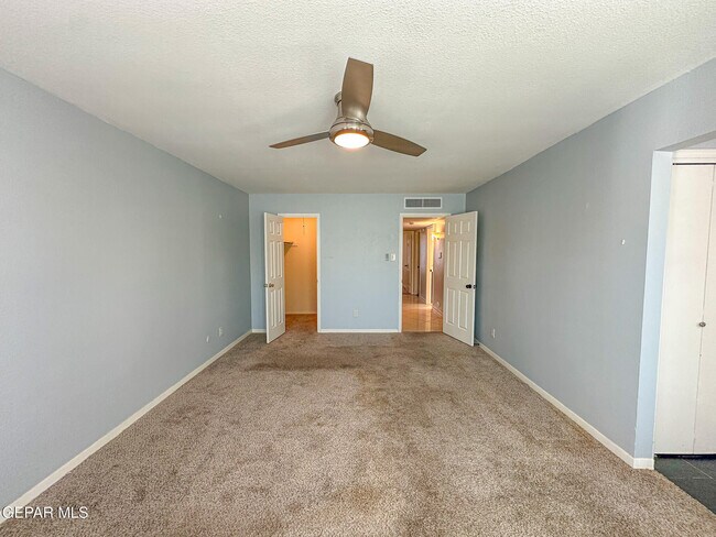 Building Photo - 6916 Polvadera Dr