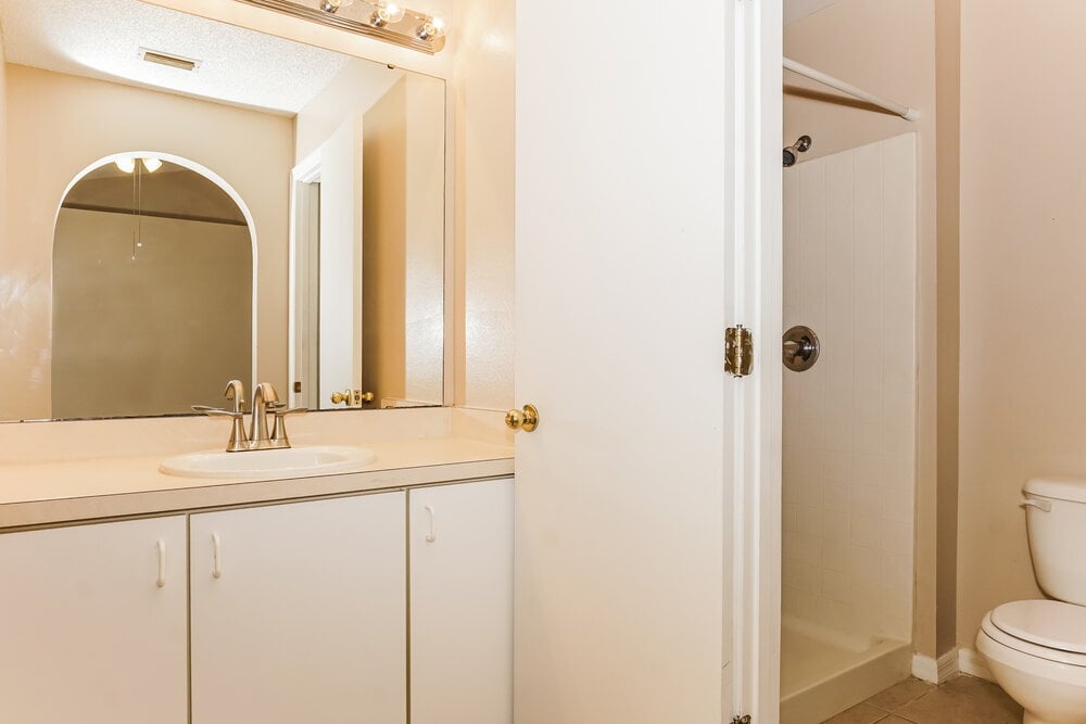 Building Photo - 331 Placid Lake Dr