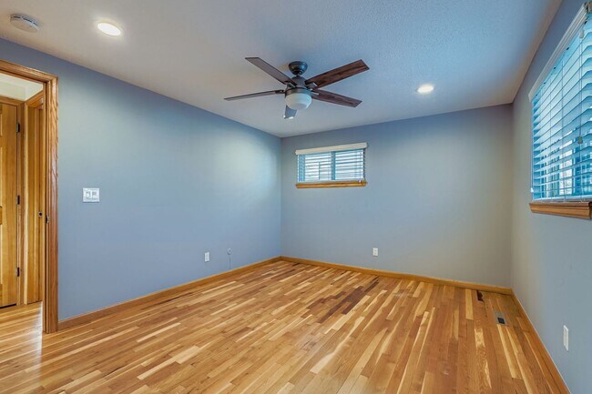 Building Photo - BEAUTIFUL 4 Bed 3 Bath Single Family Home In Boulder!