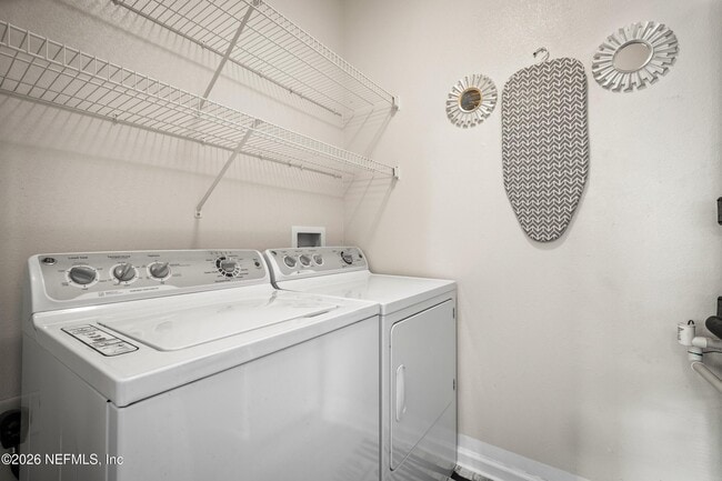 Building Photo - 3750 Silver Bluff Blvd