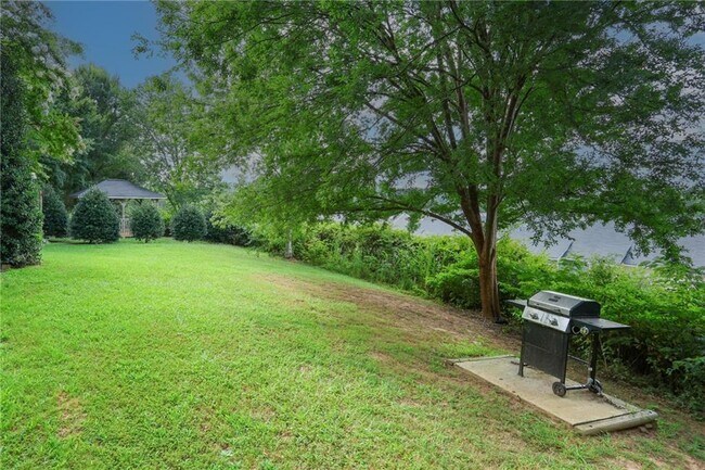 Building Photo - 7116 Blairs View Dr