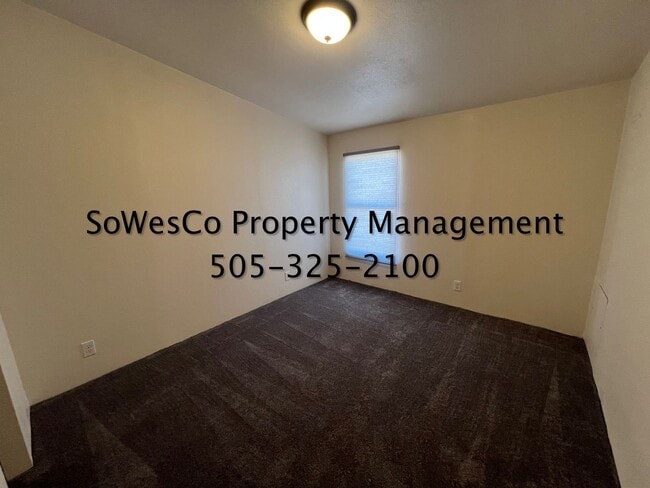 Building Photo - Beautiful 3 Bedroom 2 Full Bath Home