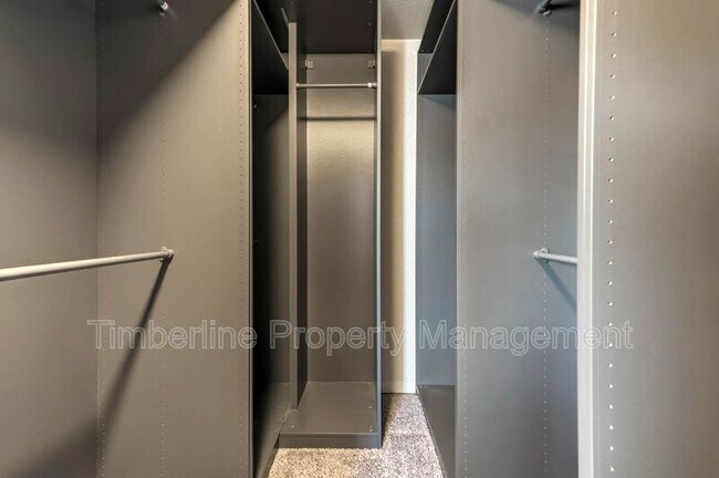 Building Photo - 10202 Boulder Ridge Dr
