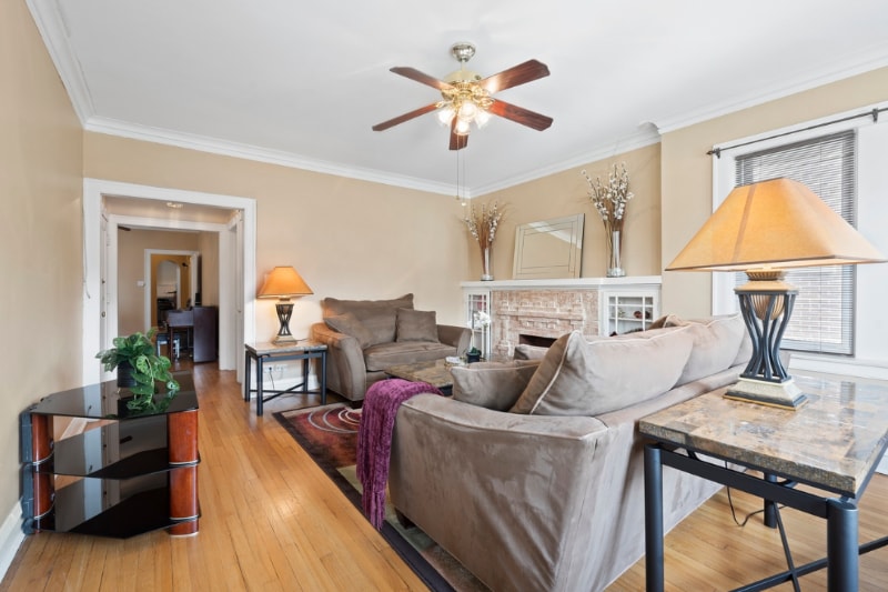 Building Photo - 7414 S Prairie Ave