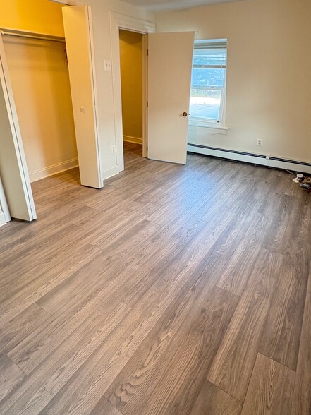 Building Photo - 525 Monastery Ave