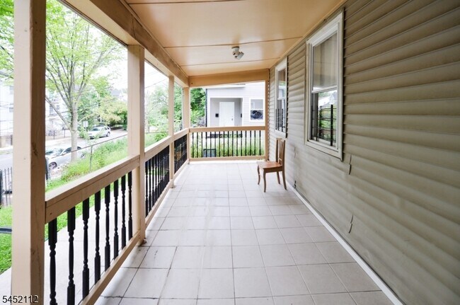 Building Photo - 45 Hedden Terrace