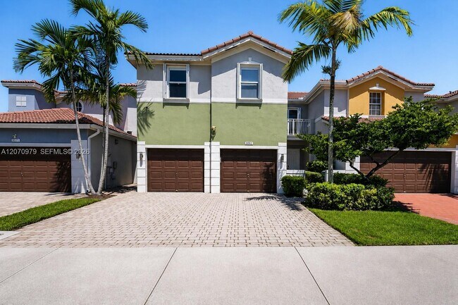 Building Photo - 8061 NW 114th Pl