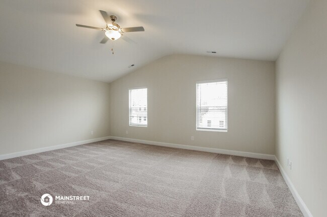 Building Photo - 3909 Allenby Pl