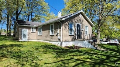 Building Photo - 832 Woodville Rd