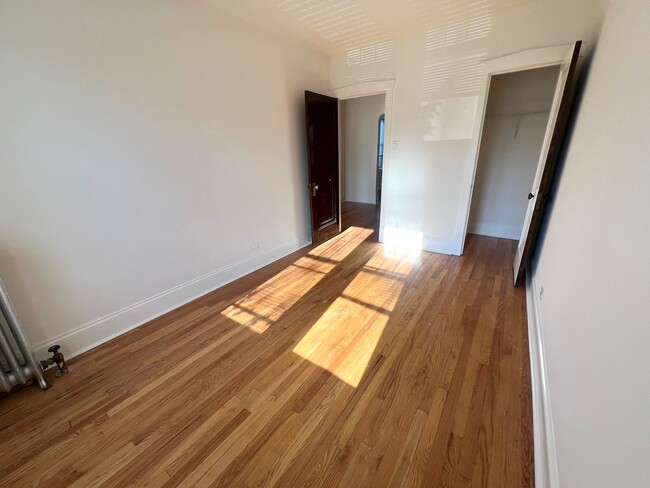 Building Photo - West Ridge Renovated Two Bedroom One Bath