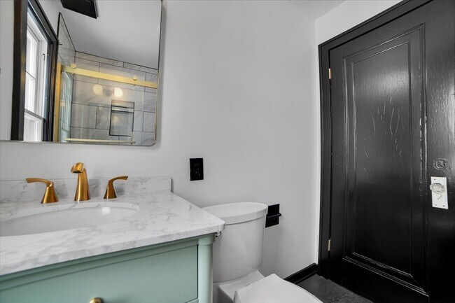 Building Photo - 4941 Montgomery Ave