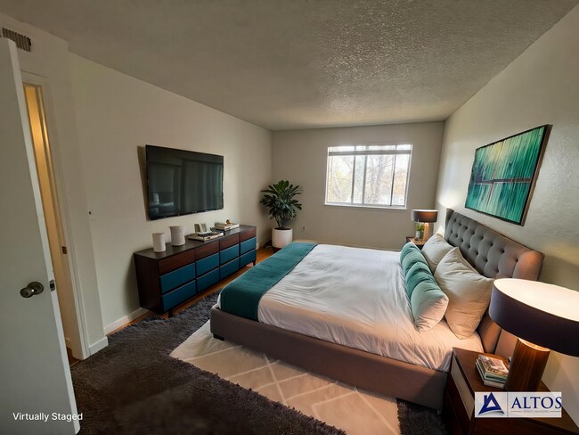 Building Photo - 2bd/2ba Washer/Dryer in unit!!!