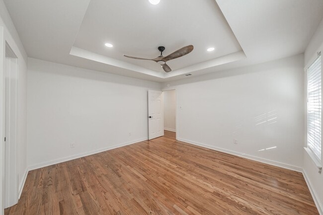 Building Photo - CHARMING HOME Close to TCU Campus!