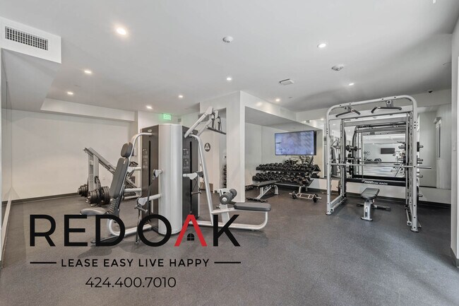 Building Photo - 5851 W 88th St