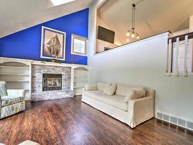 Building Photo - Papillion Home For Rent Near Offutt AFB