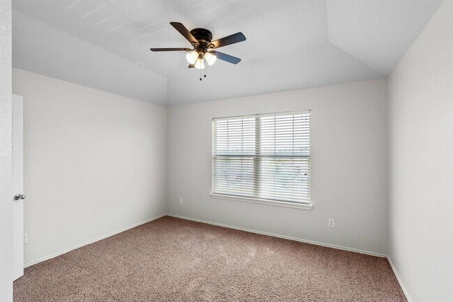 Building Photo - 124 Amberwood Ct