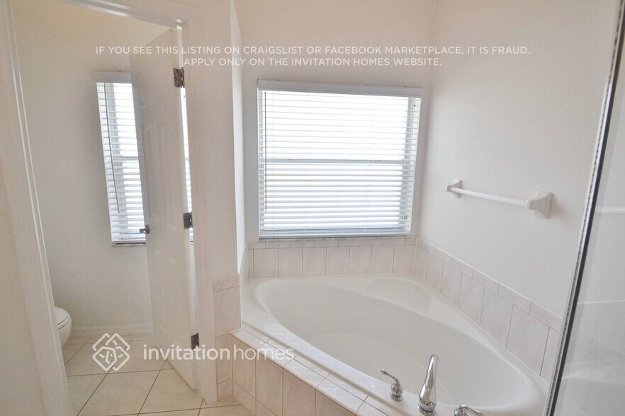 Building Photo - 10503 Bartonia Ct