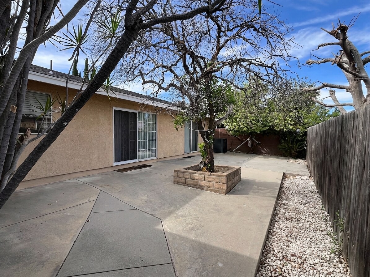 Building Photo - 10554 Andasol Ave