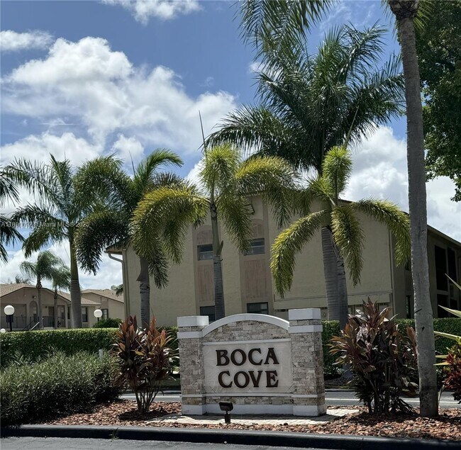 Primary Photo - 9539 Boca Cove Cir