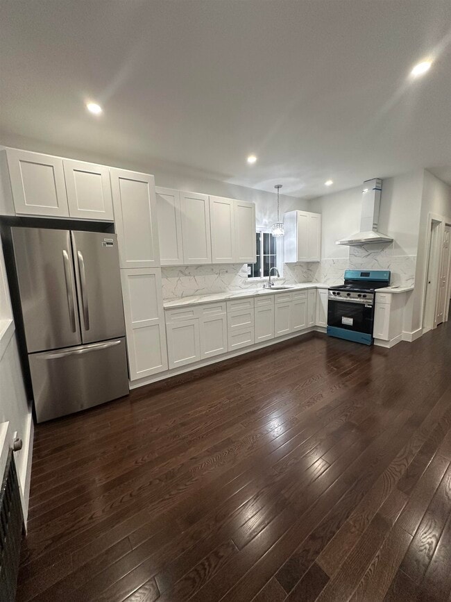 Building Photo - 34 Garretson Ave