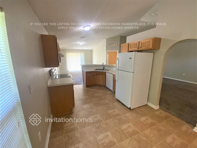 Building Photo - 1786 Hearth Street