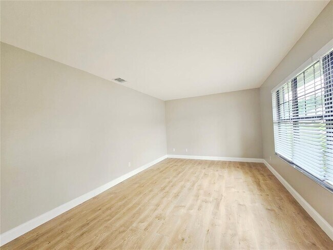 Building Photo - 8935 Esguerra Ln
