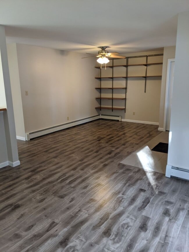 Building Photo - Updated 1BR Condo at the Edge of Boulder – Private Patio & Parking!