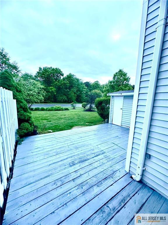 Building Photo - 16 Gerard Pl