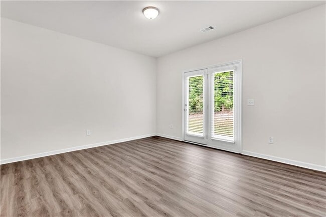 Building Photo - 4715 Bluffton Ct