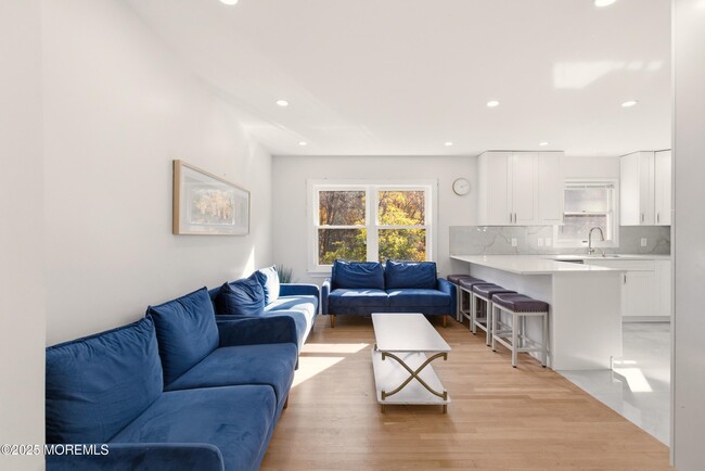 Building Photo - 75 Hickory Hill Rd