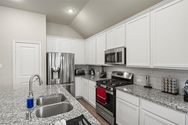 Building Photo - 3306 Old Ironwood Dr
